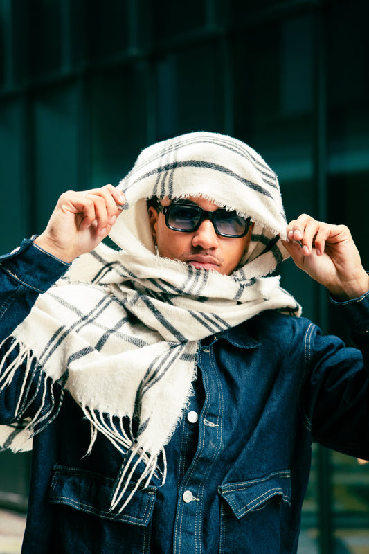 Top 5 Must-Have Zonnebrillen voor Zomer 2025 – Voguera Amsterdam